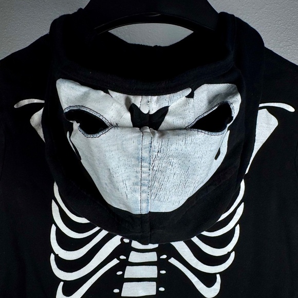 Medium Sweet Love Cotton Lightweight Full-Zip Hoodie – Skeleton Graphic Design - Picture 7 of 13
